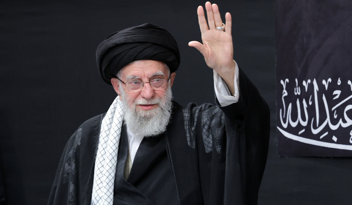 Teheran Berduka: Ali Khamenei Gugur, Iran Tetapkan 40 Hari Masa Berkabung