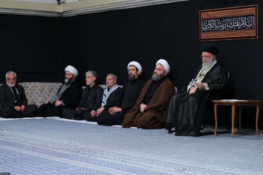 Pemimpin Tertinggi Iran Ayatollah Ali Khamenei (paling kanan) telah tewas setelah diserang AS dan Israel. Foto/X @khamenei_ir