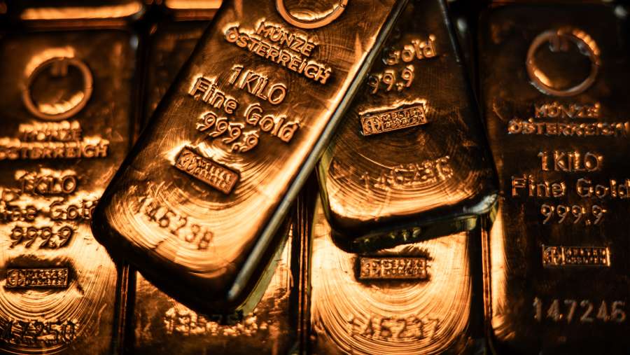 Tensi Timur Tengah Membara, Harga Emas Dunia Pecahkan Rekor Tertinggi!