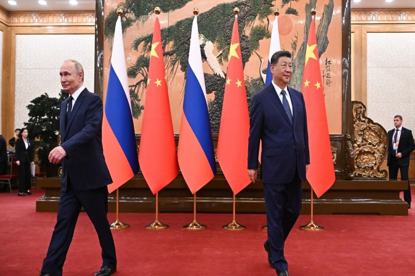 Aliansi Semu? Alasan Rusia dan China Ogah Pasang Badan untuk Iran