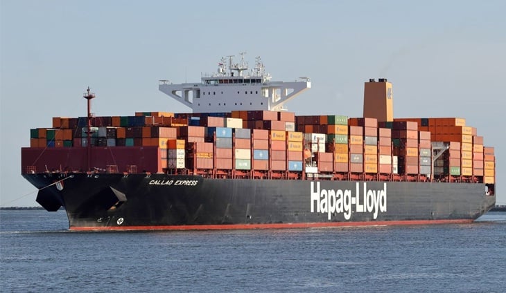 Laut Oman Bergetar: Kapal Kontainer Hapag-Lloyd Dihantam Puing Misterius di Gerbang Krusial Hormuz