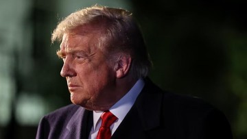 Trump Rela Konflik Tetap Berlanjut Asal Bukan di Selat Hormuz, Isyarat Perdamaian dengan Teheran?