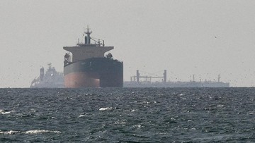 Inggris Tegas Tolak Mau Cawe-cawe AS dalam Kebijakan Blokade Kontroversial Selat Hormuz