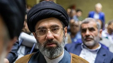 Pemimpin Tertinggi Iran Tekankan Pentingnya Kewaspadaan Publik Hadapi Perang Informasi Musuh