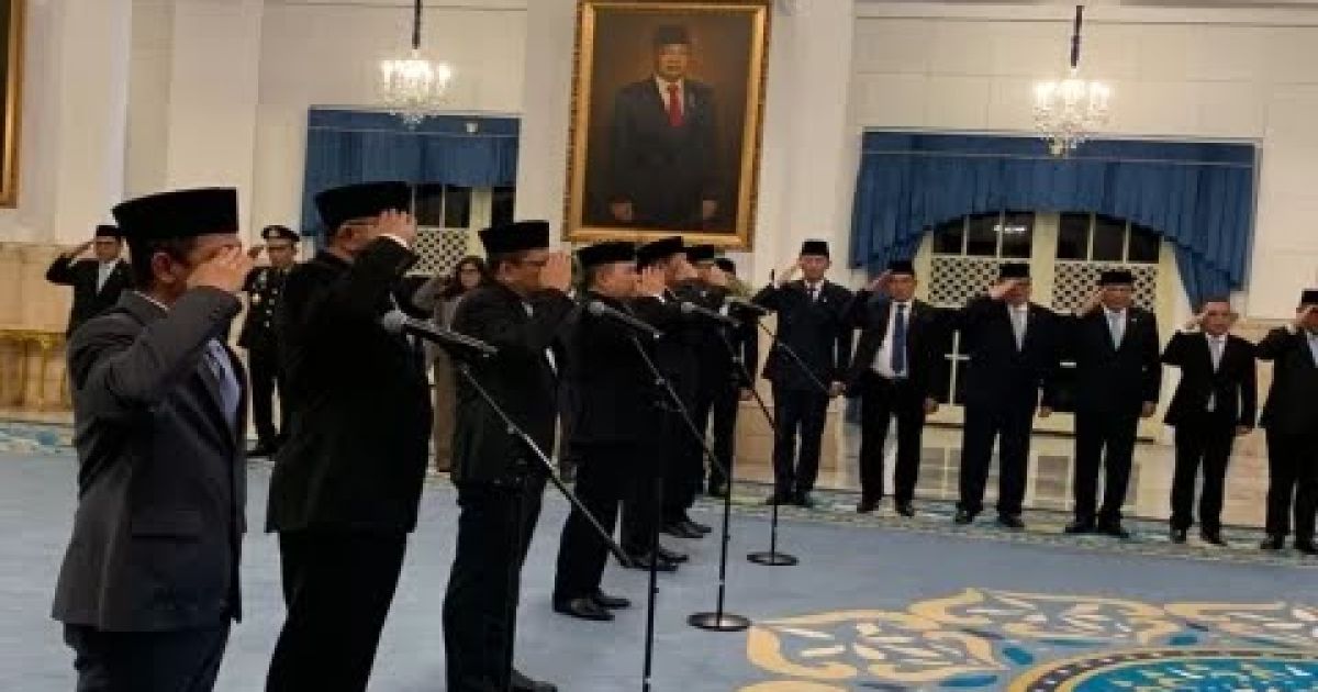 Sah! Presiden Prabowo Subianto Lantik Pejabat Baru dalam Reshuffle Kabinet