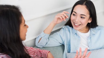 Kuasai Seni Kesan Pertama: Trik Jitu Membangun Citra Diri Positif Lewat Bahasa Tubuh