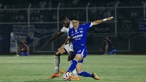 Comeback Spektakuler: Persib Bandung Bungkam Bhayangkara FC Lewat Skor 4-2 di Kandang Lawan
