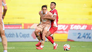 Penentuan Nasib Empat Besar: Dewa United FC dan Semen Padang FC Berebut Tiket Semifinal Liga 1