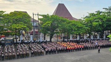 Pengamanan Ekstra Digelar di Pati Jelang Aksi Protes Kenaikan Harga BBM oleh Ribuan Nelayan