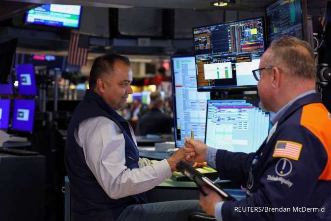 Indeks Wall Street Melonjak, S&P 500 dan Nasdaq Pecahkan Rekor Baru di Tengah Koreksi Harga Minyak