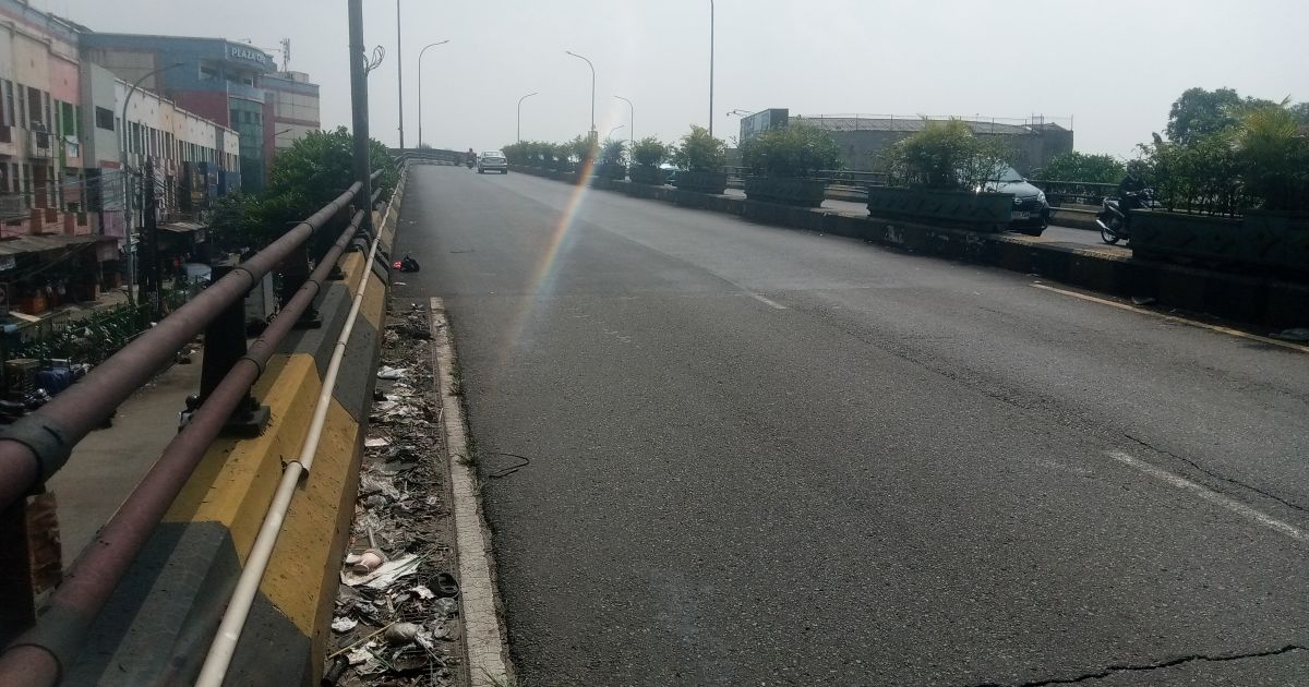 Flyover Ciputat Belum Rampung Meski Alat Berat Ditarik, Warga Pertanyakan Proyek Rp3 Miliar