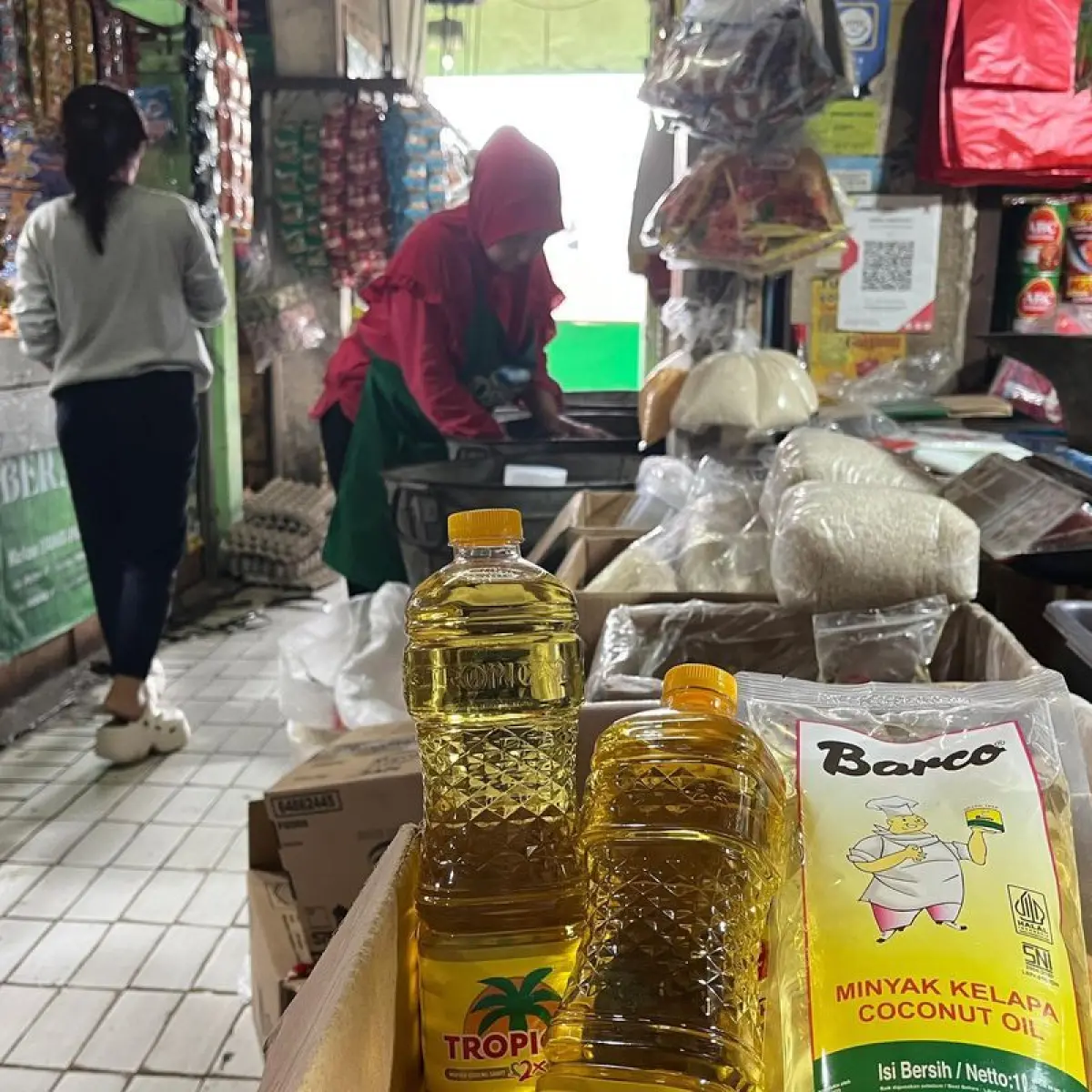 Harga Minyak Goreng Kemasan Meroket, Warga Jakarta Alihkan Konsumsi ke Minyak Curah