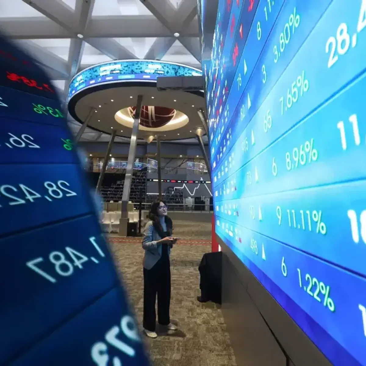 Investor Asing Justru Memborong Saham TINS dan PACK di Tengah Tekanan Jual IHSG