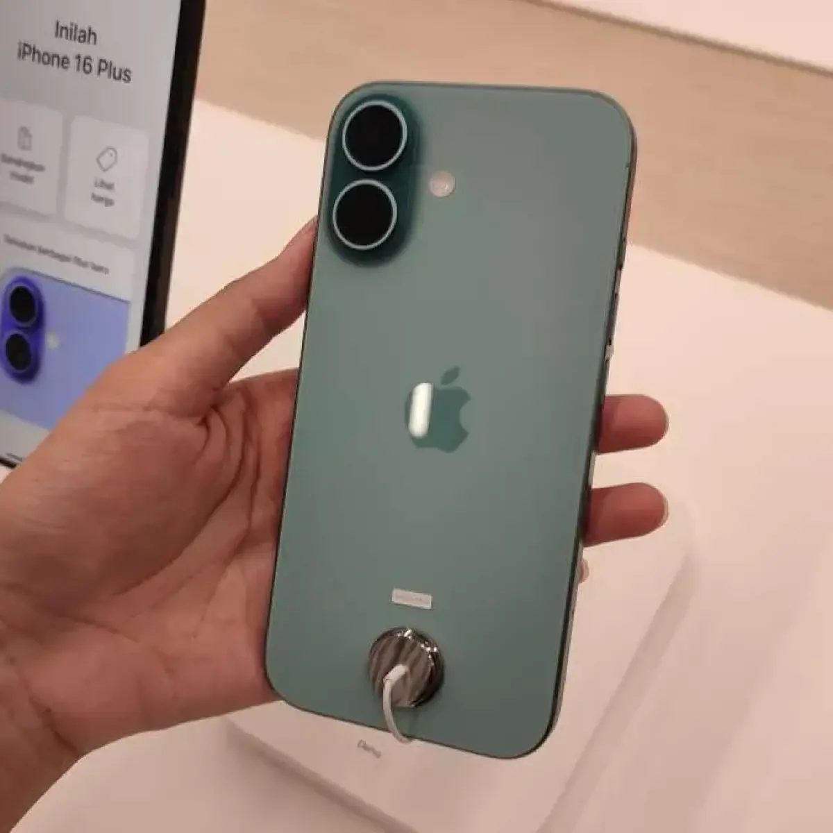 Apple Resmi Bawa iPhone 17e ke Indonesia, Siap Mengguncang Pasar Premium dengan Chipset A19