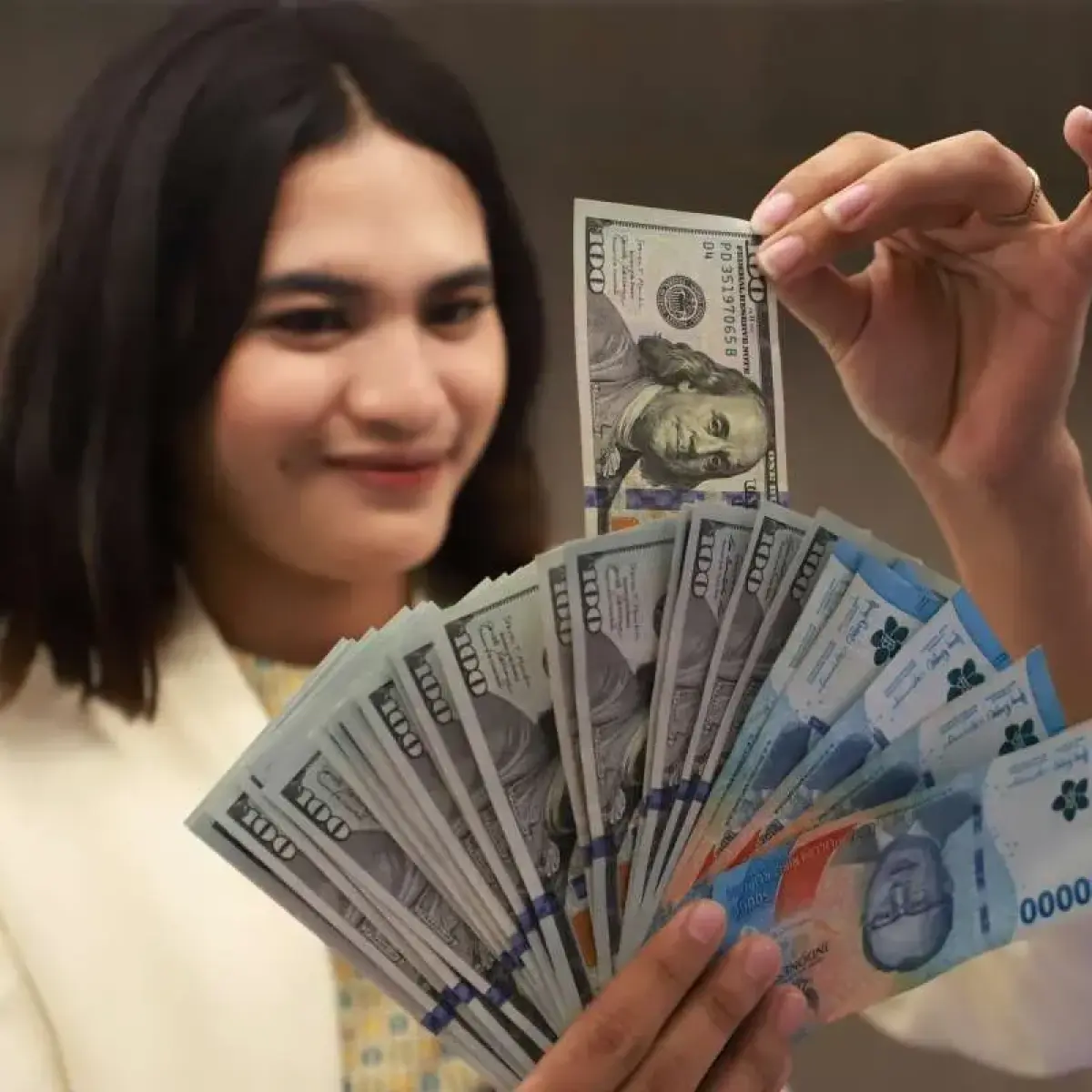 Rupiah Mencetak Rekor Terendah Baru di Tengah Tantangan Pasar Global
