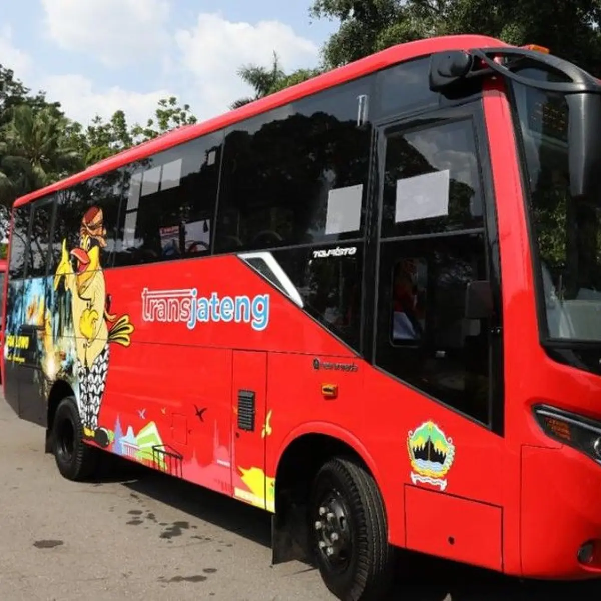 Sopir Trans Jateng Tersedak, Bus Layanan Publik Guncang Warung Bakso di Grobogan