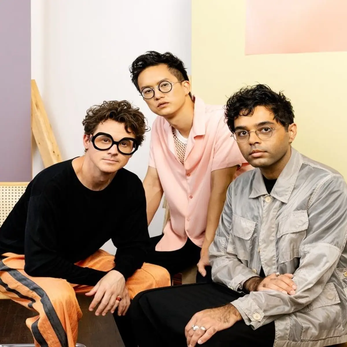 Son Lux Menggebrak Panggung Musik Global dengan Single 'Endlessly' dan Album Kesembilan 'Out Into'