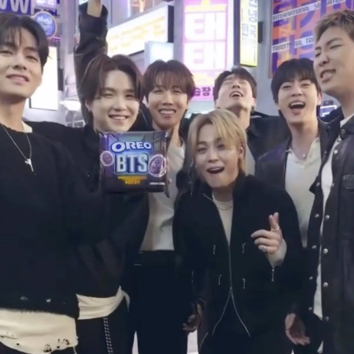 Komentar Pembawa Berita AS Mengenai Kolaborasi Oreo-BTS Dikecam Publik Global