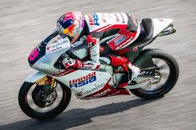 Taktik Jitu Veda Ega Amankan Tiket Q2 di Tengah Drama Pengeringan Trek Latihan Perdana Moto3
