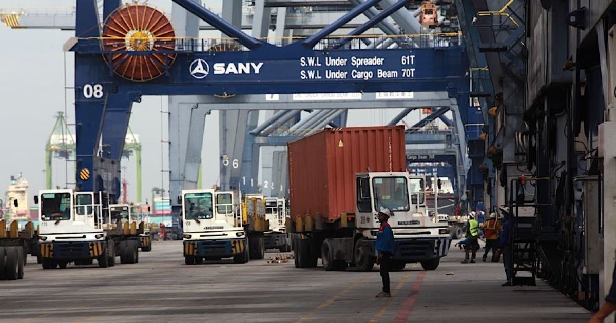 Dwelling Time Mengular di Priok: Penumpukan Ribuan Kontainer Ancam Kelancaran Logistik Nasional