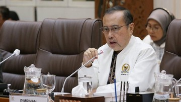 Komisi IX DPR Apresiasi Usulan BGN: Motor Listrik Negara Prioritas untuk Kesejahteraan Guru Honorer Daerah