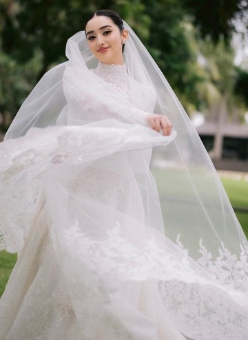 Rahasia Tatanan Rambut Pengantin Bertekstur Halus: Menciptakan Ilusi Volume Maksimal di Hari Pernikahan