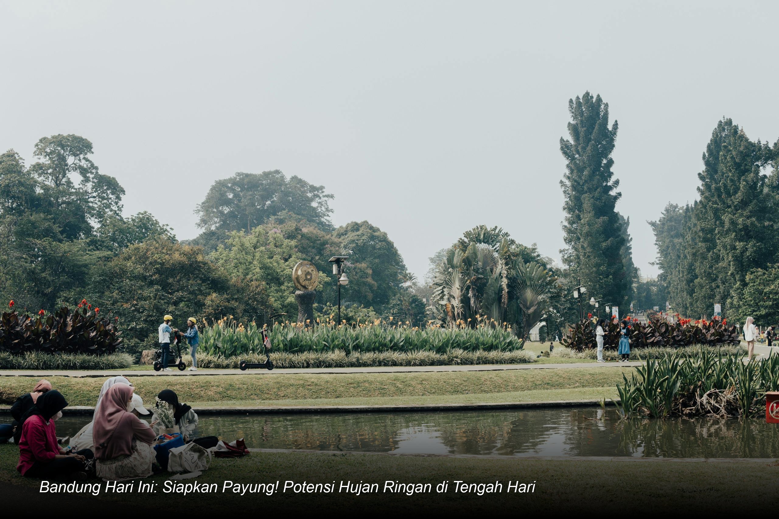 Bandung Hari Ini: Siapkan Payung! Potensi Hujan Ringan di Tengah Hari